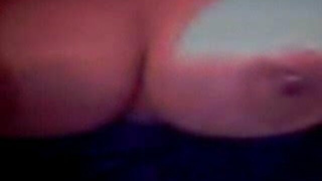 ブルネットに赤レギンス弄自身のディルドお尻の浴室 女性 専用 セックス 動画
