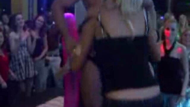 大きな自然な胸。 女性 向け エッチ 動画