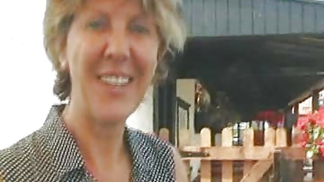 金髪のコルセットのジャンプに顔と鶏の厚い男 女性 用 アダルト ビデオ 無料